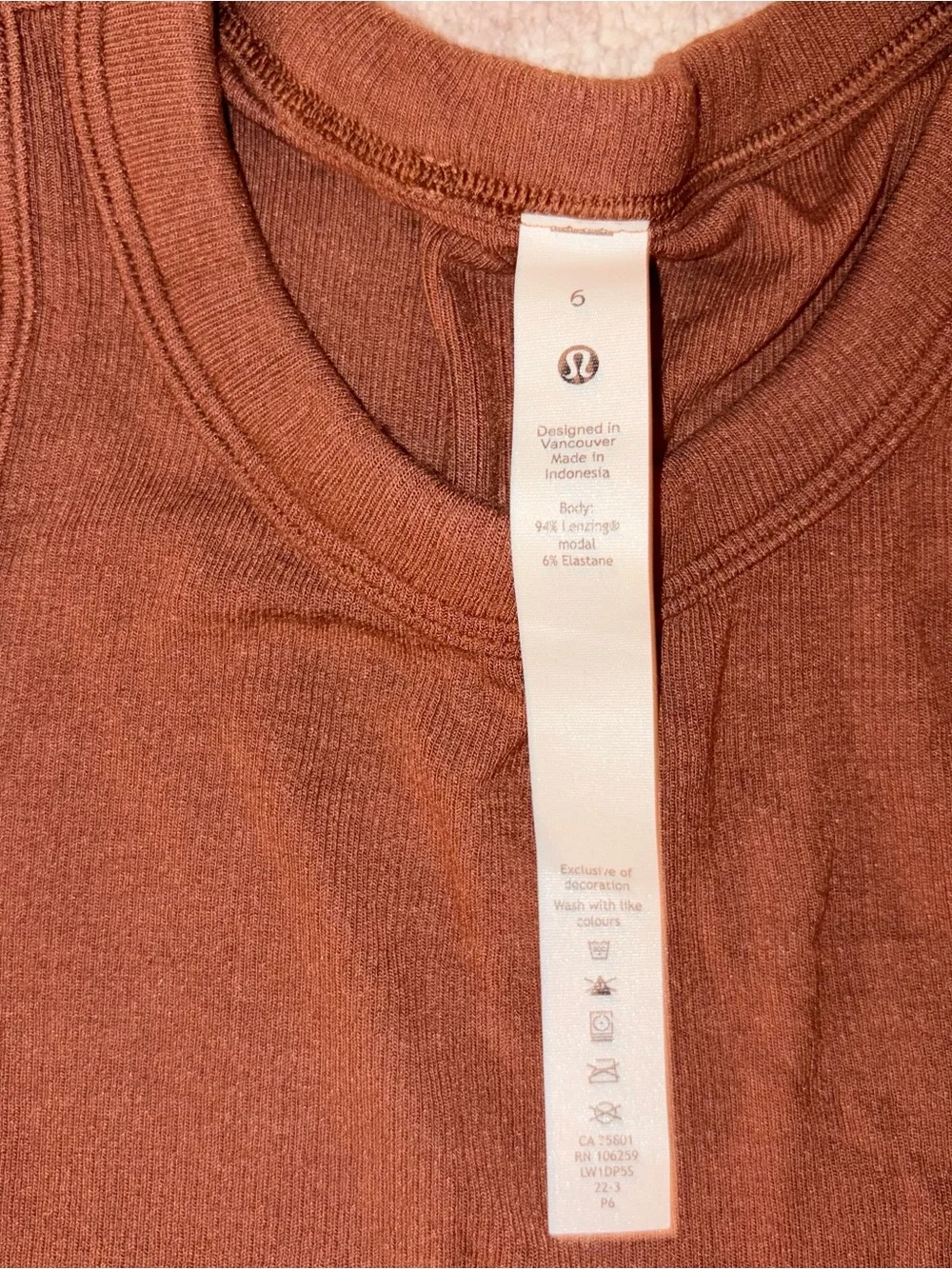 Lululemon hold tight tank top size 6 copper brown like new